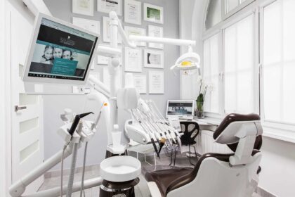 White Drawer Clinic