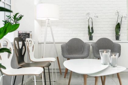 White Drawer Clinic