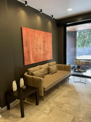 Melan Clinic