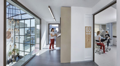 UltimaDent Clinic UltimaDent Clinic