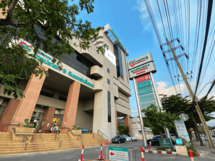 Bangpakok 9 International Hospital