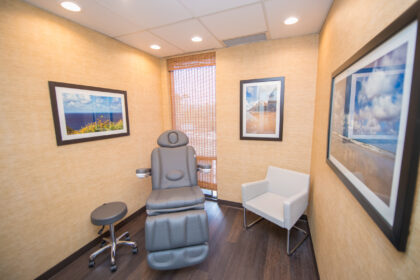 Center for Cosmetic Surgery: Sassan Alavi