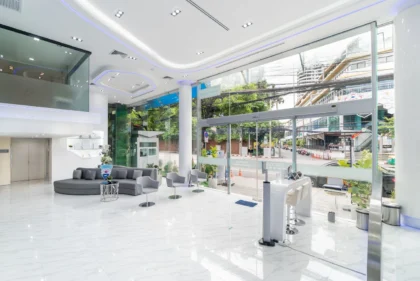 Thonglor Dental Hospital