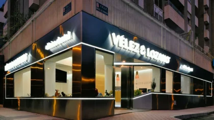 Velez & Lozano