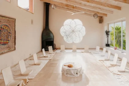 Mettaformo Retreats