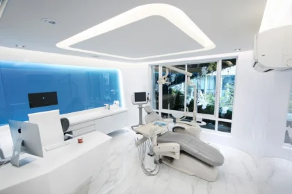Thonglor Dental Hospital