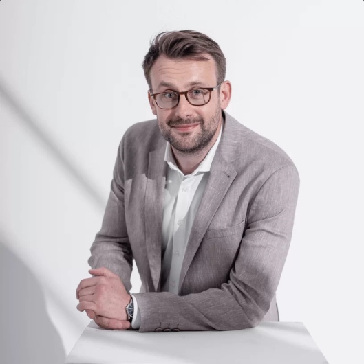 ac5d60943c7e97e0f5475fcfe4c4a008 Piotr Dudek