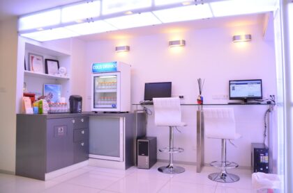 Thonglor Dental Hospital