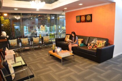 Thonglor Dental Hospital