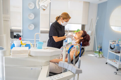 UltimaDent Clinic UltimaDent Clinic