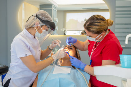 UltimaDent Clinic UltimaDent Clinic