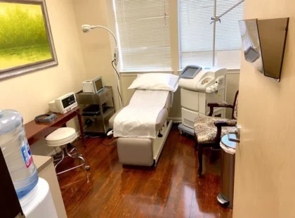 La Bella Cosmetic Surgery: Nga Dang MD