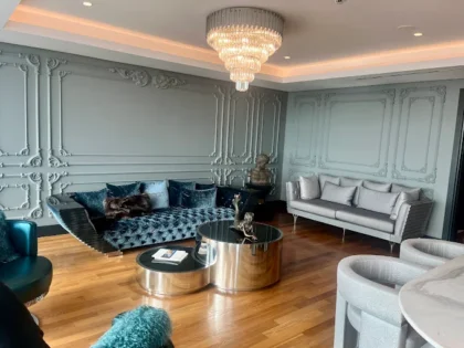 Assoc. Prof. Dr. Seçkin Ulusoy Clinic