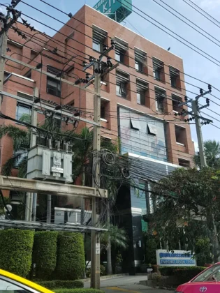 Thantakit International Dental Center
