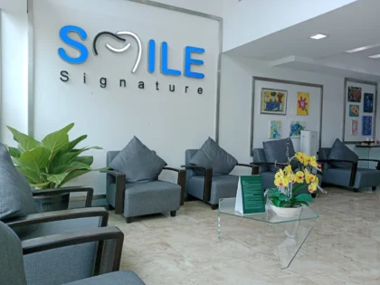 Smile Signature at Ratchadapisek
