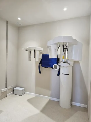 SOL Dental Clinic (Bangkok, Thailand)