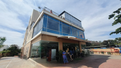 Ortho One Orthopaedic Specialty Centre