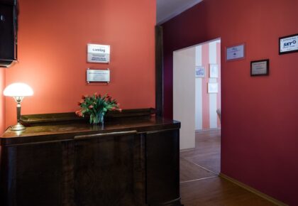 DENTAL CARE & IMPLANT CENTER