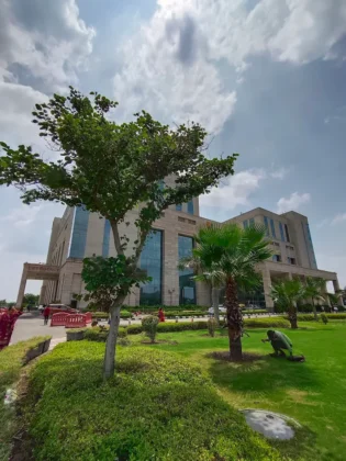 Jaypee Hospital