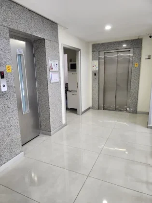 Avicenna International Hospital