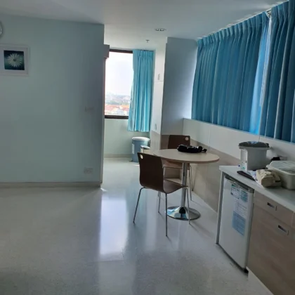 Yanhee International Hospital