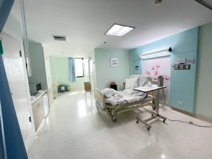 Yanhee International Hospital