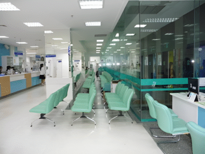 Yanhee International Hospital