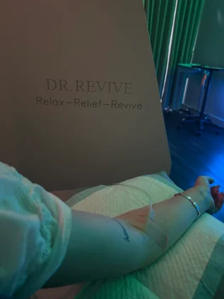 DR.REVIVE IV THERAPY & ANTI-AGING  (Nan Ah Hospital Branch)