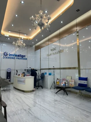 Dental Signature at Siam Paragon