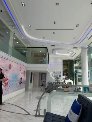 Thonglor Dental Hospital