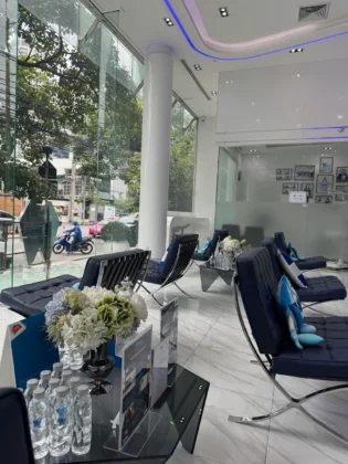 Thonglor Dental Hospital