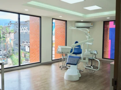 Chiangmai International Dental Clinic (CIDC)