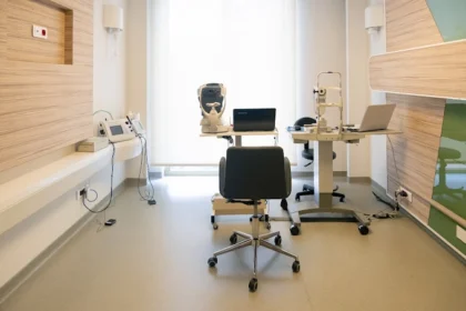 Veni Vidi Eye Clinics