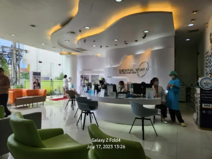 Dental World: The Oral Health Center