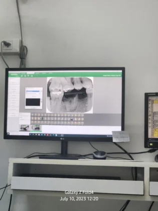 Dental World: The Oral Health Center