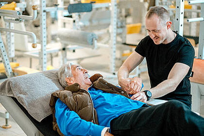 Dr. Blum’s Biomechanics Center Dr. Blum’s Biomechanics Center