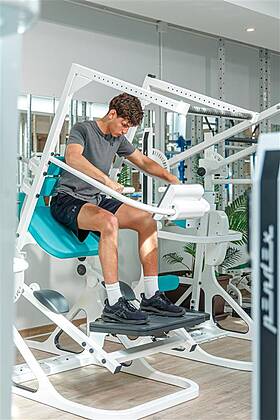 Dr. Blum’s Biomechanics Center Dr. Blum’s Biomechanics Center