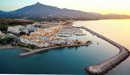 Dr. Blum’s Biomechanics Center Dr. Blum’s Biomechanics Center